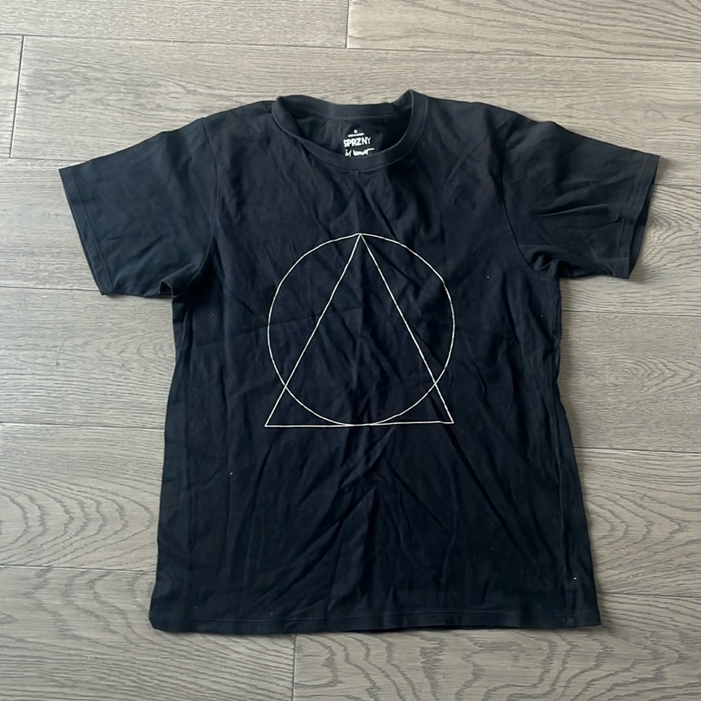 Uniqlo t shirt medium